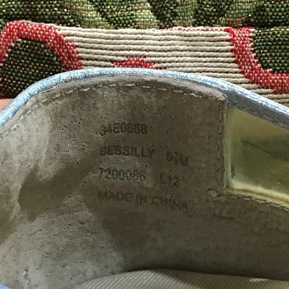 Calvin Klein blue hologram suede and plastic flats 5.5 - Picture 6 of 6